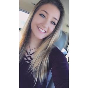 Meet your Posher, Michaela